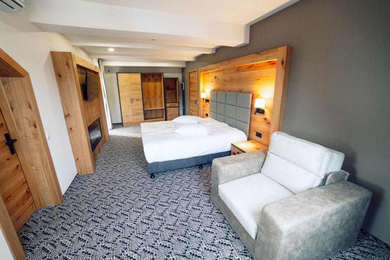 Popasul Domnesc- Resort& Spa- Voronet Vue Экстерьер фото