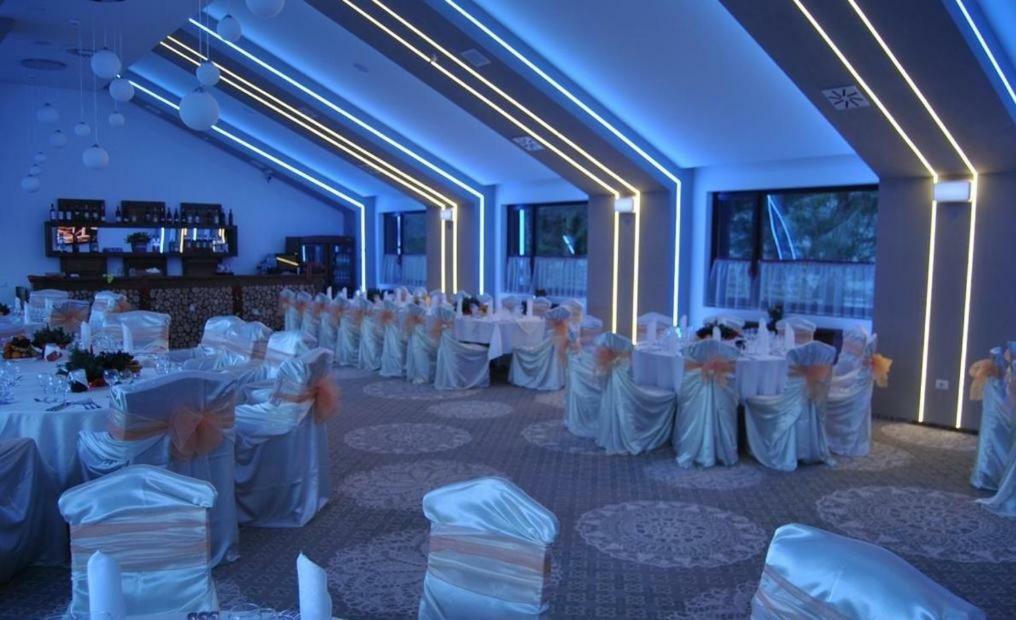 Popasul Domnesc- Resort& Spa- Voronet Vue Экстерьер фото